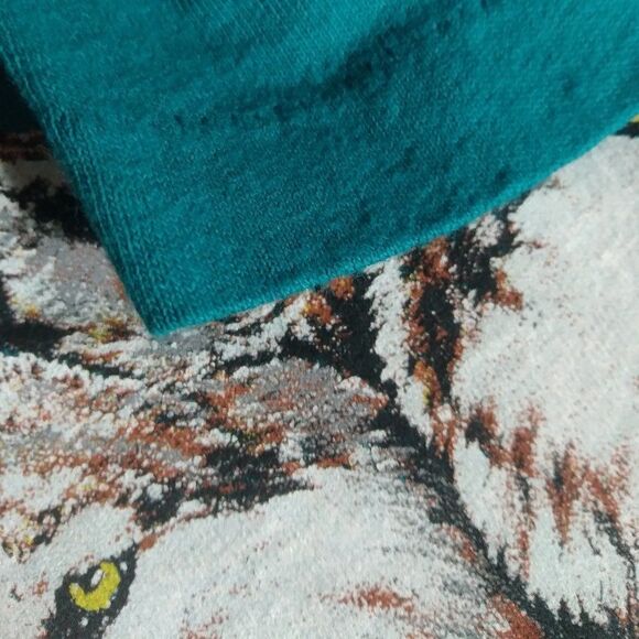 Vintage STX Wolves Graphic T-Shirt - Picture 5 of 9